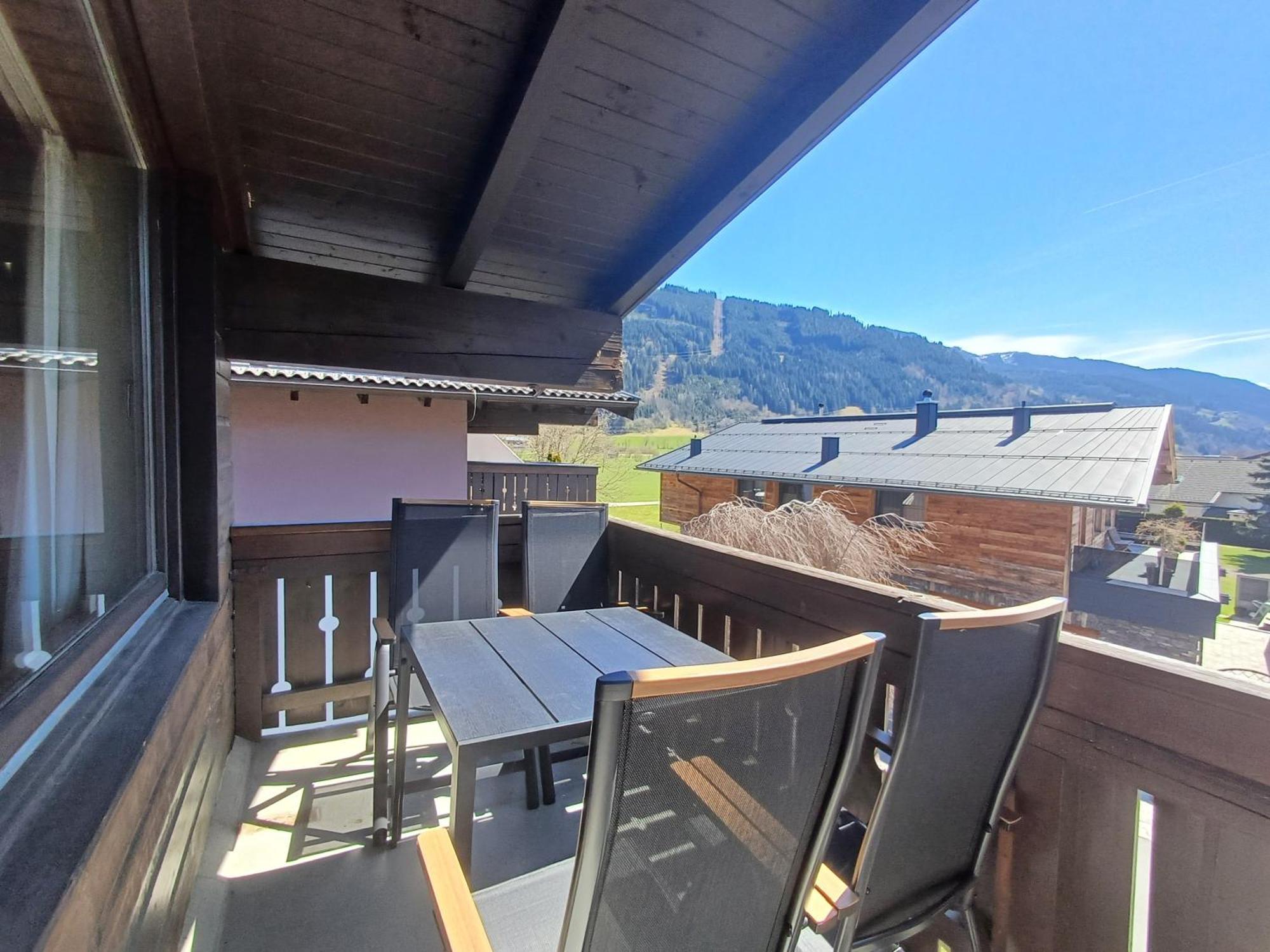 Apartment Schmid - Steinbock Lodges Maishofen Buitenkant foto